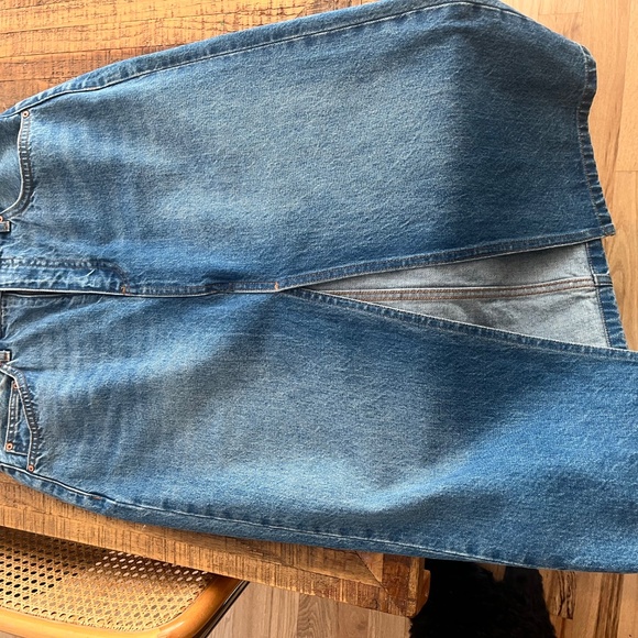 Denim forum skirt - Picture 3 of 3
